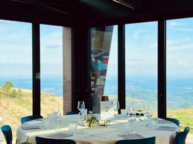 d07b5df3-5ba7-436c-9502-fad550324ff4-1